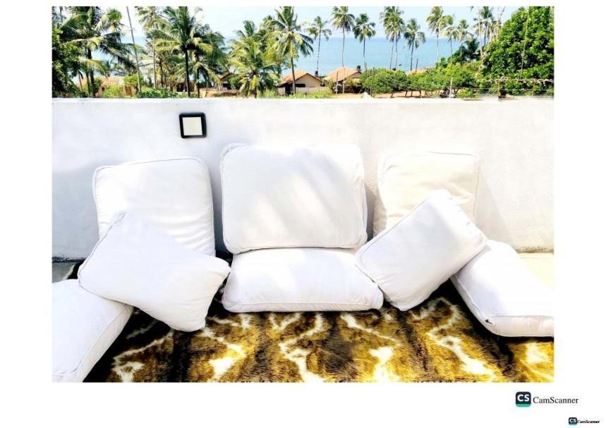 Ayona Beach Villa Katuneriya Luaran gambar