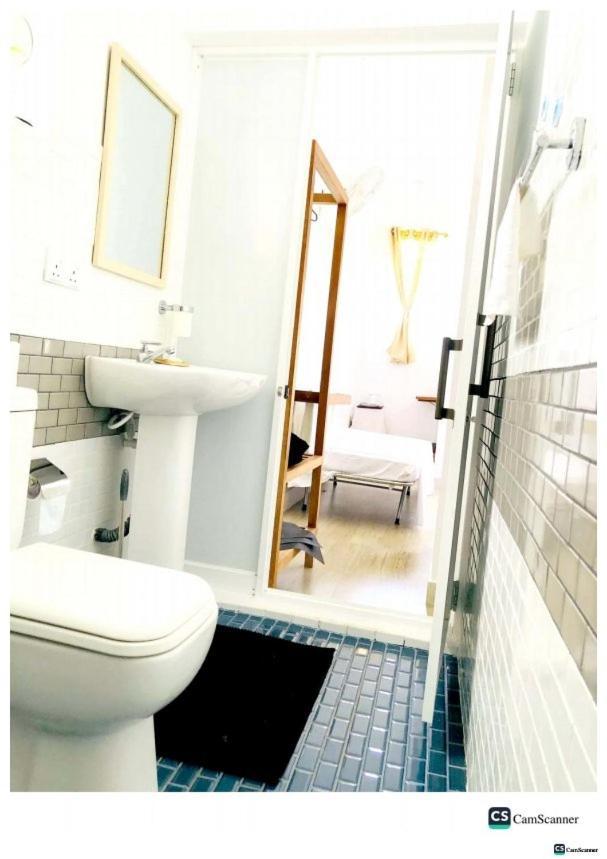 Ayona Beach Villa Katuneriya Bilik gambar