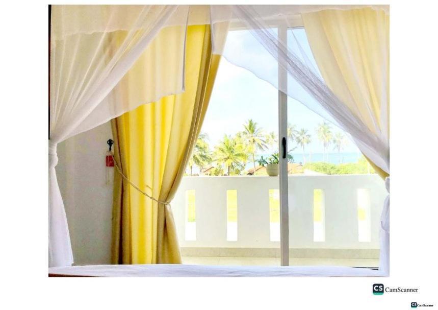 Ayona Beach Villa Katuneriya Bilik gambar
